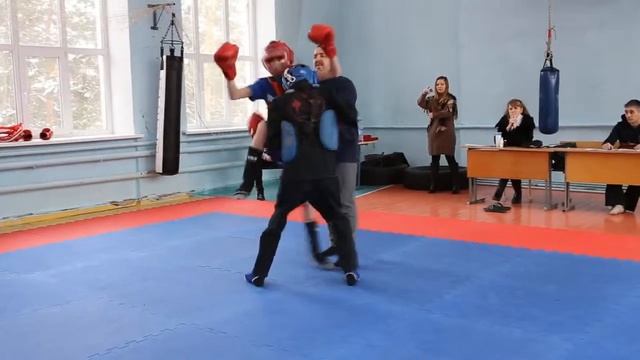 Турнир Федерации традиционного ушу Омской области по Саньда, бой Голубев - Сафронов смотреть онлайн