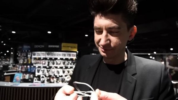 Адский угар в магазине наушников Doctorhead