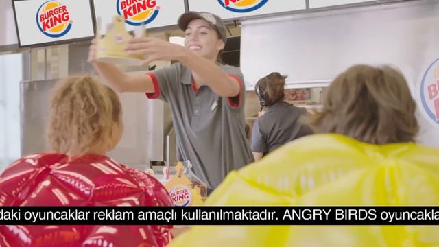 Burger King®de Angry Birds oyuncakları ile ortalık yıkılıyooor! смотреть онлайн