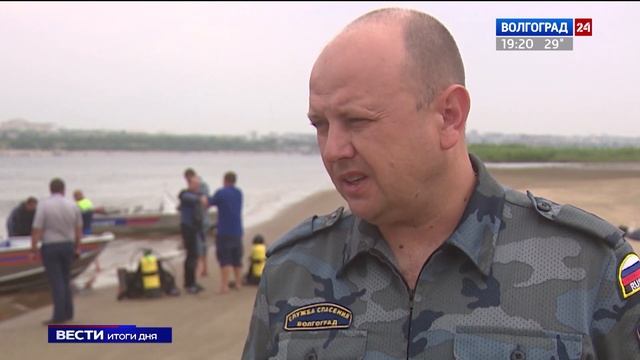 Водолазы очистили дно Волги на острове Сарпинский смотреть онлайн