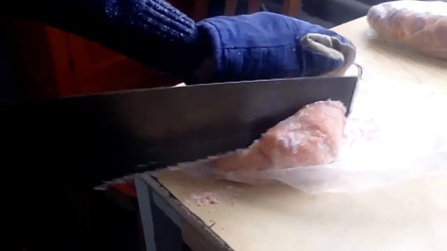 я издеваюсь над курицей))))))))) смотреть онлайн