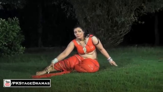 GHAZAL-CHAUDHARY-BOLLYWOOD-MUJRA---PAKISTANI-MUJRA-DANCE-2015