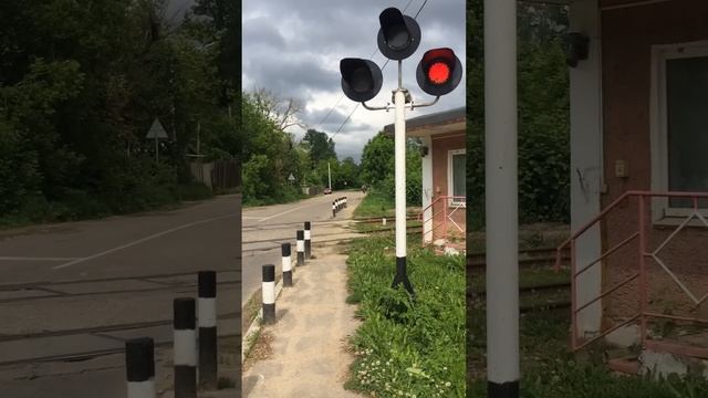 Тгм4 1121 на жд переезде смотреть онлайн