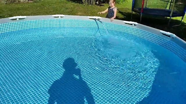 Правильная установка, подготовка и запуск каркасного бассейна к летнему сезону. Лето начинается! смотреть онлайн