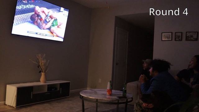 HILARIOUS Reaction to Alexander Volkanovski BEATING Islam Makhachev at UFC 284!! смотреть онлайн