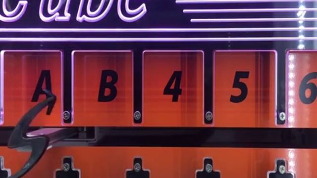 I won 3 items playing i cube arcade machine смотреть онлайн