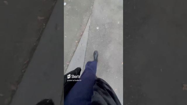 Это обычный двор , дома, Румыния, Бухарест