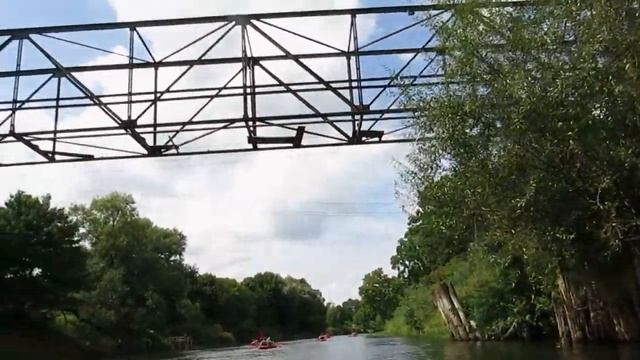 На байдарках по Лаве смотреть онлайн