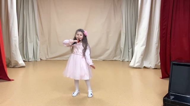 ОГАНИСЯН АРИНА "ВОЛШЕБНЫЙ ЦВЕТОК". МБУК "КТЦ" БЕЛОПЕСОЦКИЙ ДК. смотреть онлайн