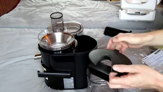ОНЛАЙН ТРЕЙД.РУ Соковыжималка Panasonic MJ-SJ01KTQ центробежная смотреть онлайн