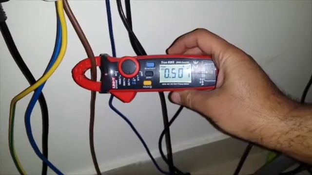 Computer Power Consumption in Running Mode Using UNI-T UT210E Digital Multimeter смотреть онлайн