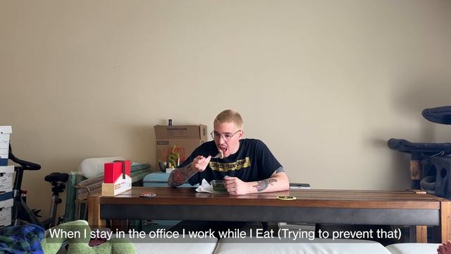 My Daily Work Life as a Graphic Designer in Los Angeles смотреть онлайн
