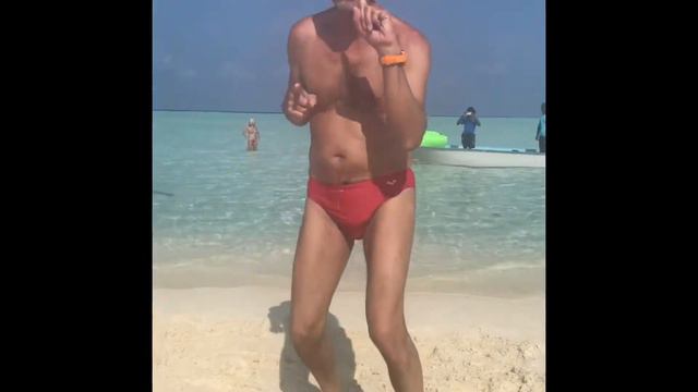 Rainikabeach смотреть онлайн