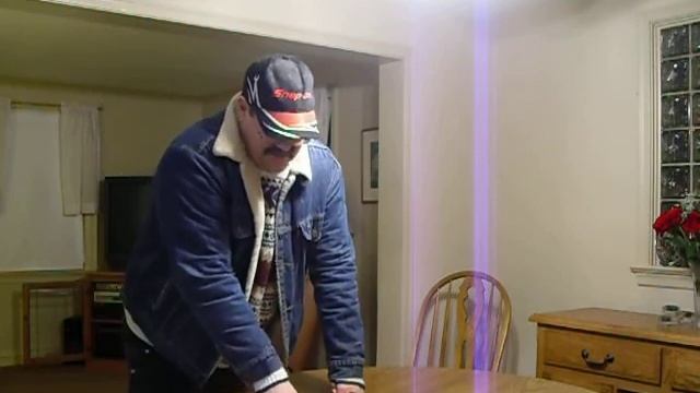 100 Watt halogen bulb смотреть онлайн