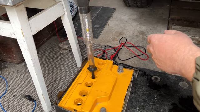 Плотность элекролита после ПРАВИЛЬНОЙ ЗАРЯДКИ АККУМУЛЯТОРА смотреть онлайн