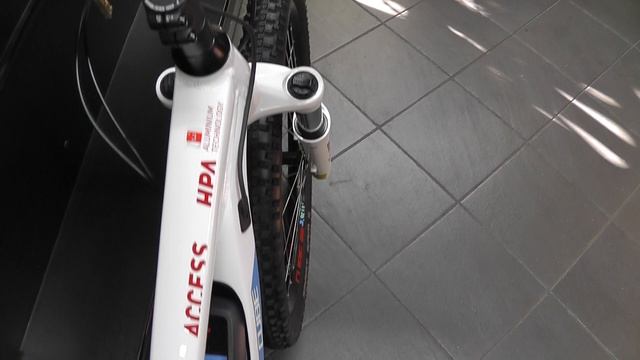 Dámské elektrokolo CUBE ACCESS HYBRID Pro 500 29 2019 смотреть онлайн