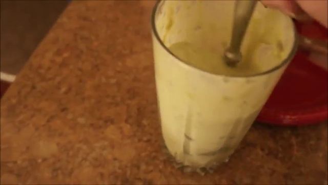 How to make an avocado smoothie shake drink recipe tutorial NO BLENDER NEEDED ! смотреть онлайн