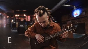 Как настроить укулеле баритон?