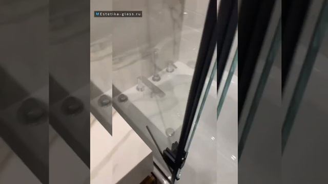 Душевая ширма на ванную в черной фурнитуре смотреть онлайн
