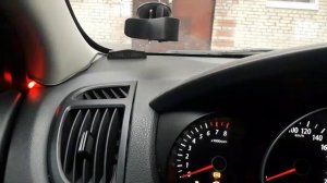 Не коректно работает парктроник(заглючил датчик приближения).