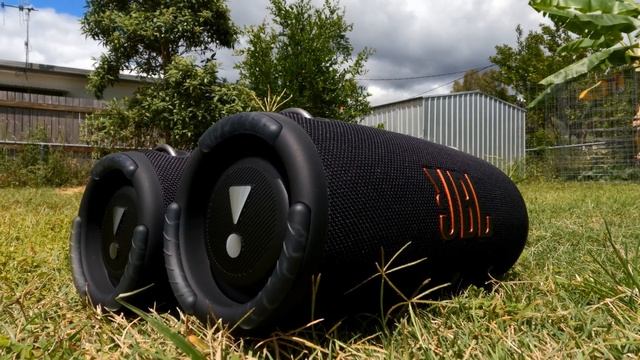 2x JBL Xtreme 3 bass test смотреть онлайн