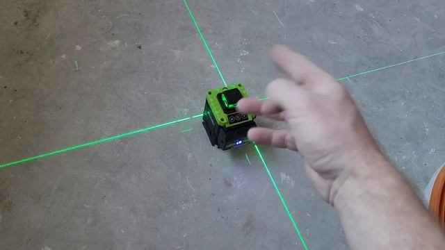 Улучшенная версия лазерного уровеня 4D HIBIRU OMNITRONIC. Обзор инструмента. Ремонт квартир. смотреть онлайн