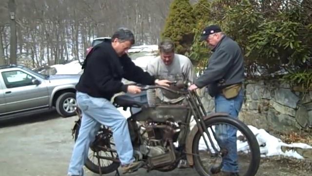 Starting A 1915 Harley For First Time In Decades