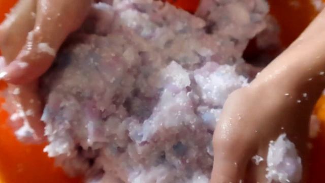 Отделка стен в детской. Жидкие обои Silk Plaster коллекции Premium. Оттенок 807. смотреть онлайн