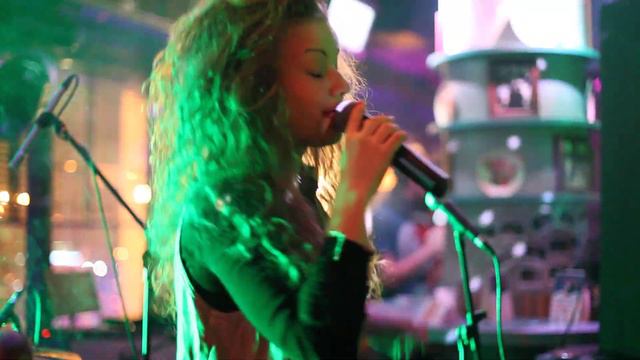 Ms. Sounday - на вдохе @  Soul Kitchen