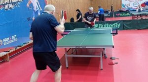 Игра против шипов ракетками с  разными накладками