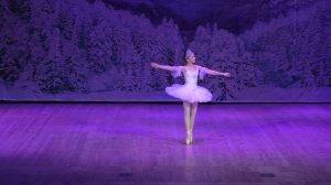 40 Танцевальный калейдоскоп: С.Прокофьев вариация феи Зимы из балета "Золушка"