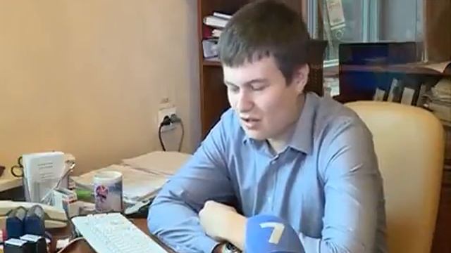 Сегодня весь мир отмечает День левши смотреть онлайн