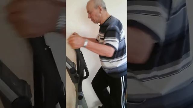 Реабилитация после инсульта: занятие на эллипсоиде смотреть онлайн