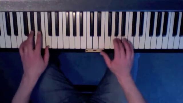 Scream and Shout - Will.I.Am. - very easy piano cover смотреть онлайн