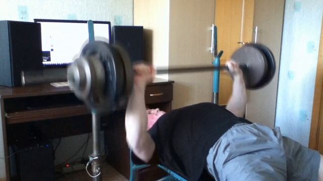 Жим лежа 90кг 12*4 смотреть онлайн