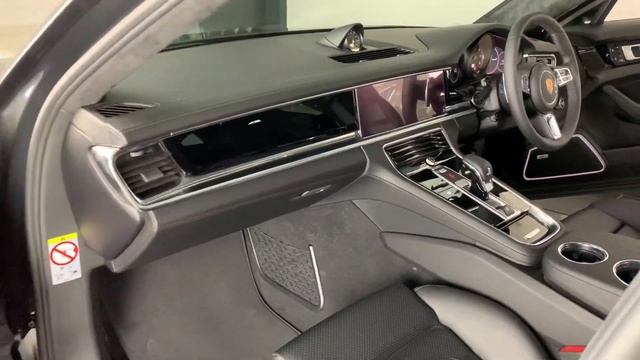 2019 Porsche Panamera Turbo S E-Hybrid смотреть онлайн