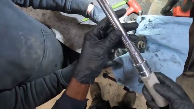 Mercedes / Dodge Sprinter High Pressure Fuel Pump Replacement ( Step by Step Guide ) OM642 Sprinter смотреть онлайн