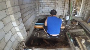 Как самостоятельно сделать дешевый и практичный пол в гараже.