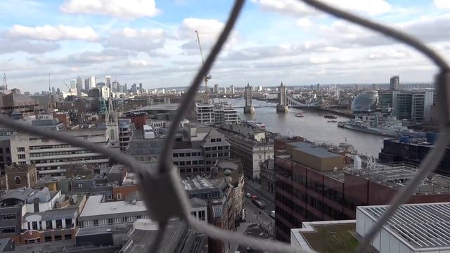 Climbing The Monument To The Great Fire Of London смотреть онлайн