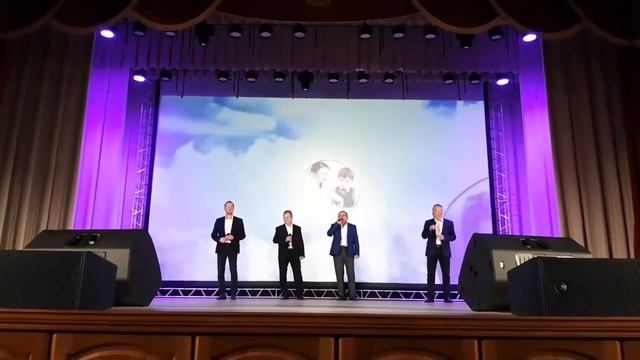 "Мама" - Ансамбль ДК Металлург смотреть онлайн