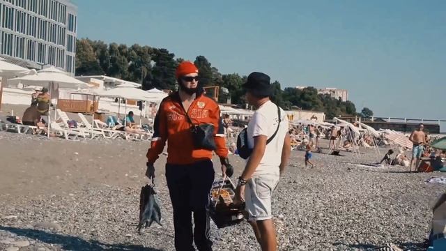 EDWARD BIL ПРАНК 18+ / МАГА РАЗБИРАЕТСЯ НА ПЛЯЖЕ В СОЧИ С НЕЗНАКОМЫМ ЧЕЛОВЕКОМ ПО ПОВОДУ РЫБЫ! смотреть онлайн