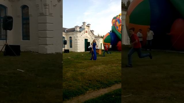 Обалденный голос! Песня "Мама,я танцую! смотреть онлайн