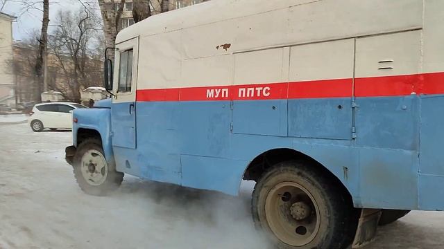 28.11.2023 Древний как мамонт СССРовский "студебеккер" (ЗиЛ) на службе МУП ППТС(1) смотреть онлайн