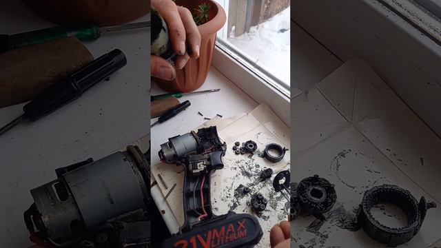пропала вторая скорость у шурупавёрта. Поиски причины смотреть онлайн
