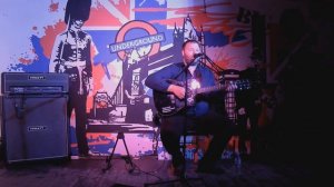 Алексей Жданов ПУСТИ МЕНЯ МАМА (В Лазурном шум и песни)