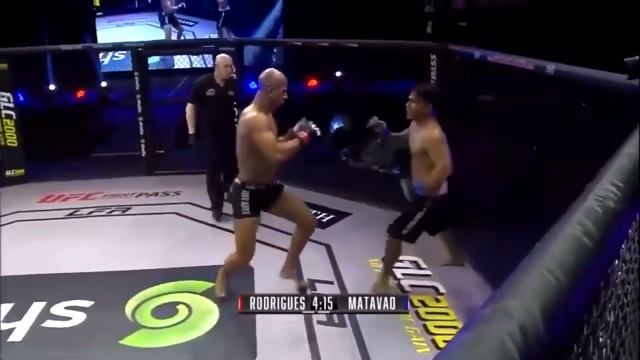 Gregory Rodrigues KO LFA 102 смотреть онлайн