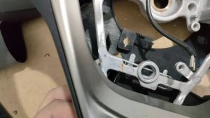 как снять руль с Toyota RAV4