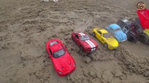 Машинки игрушки - Самосвал, автобус, снег и песок. Манкиту