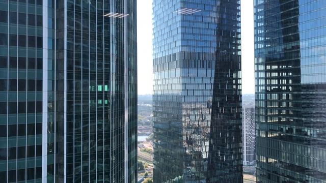 Переговорка в Москва Сити за 2.000р. в час смотреть онлайн