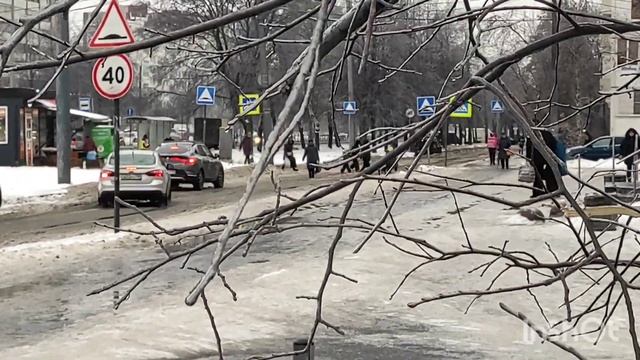 Питер обледенел/Купчино/Очень скользко... смотреть онлайн